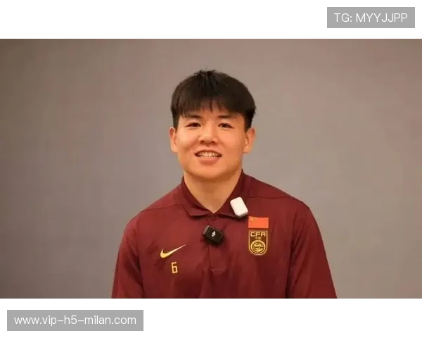 徐彬签约狼队，英超新生代力量崭露头角