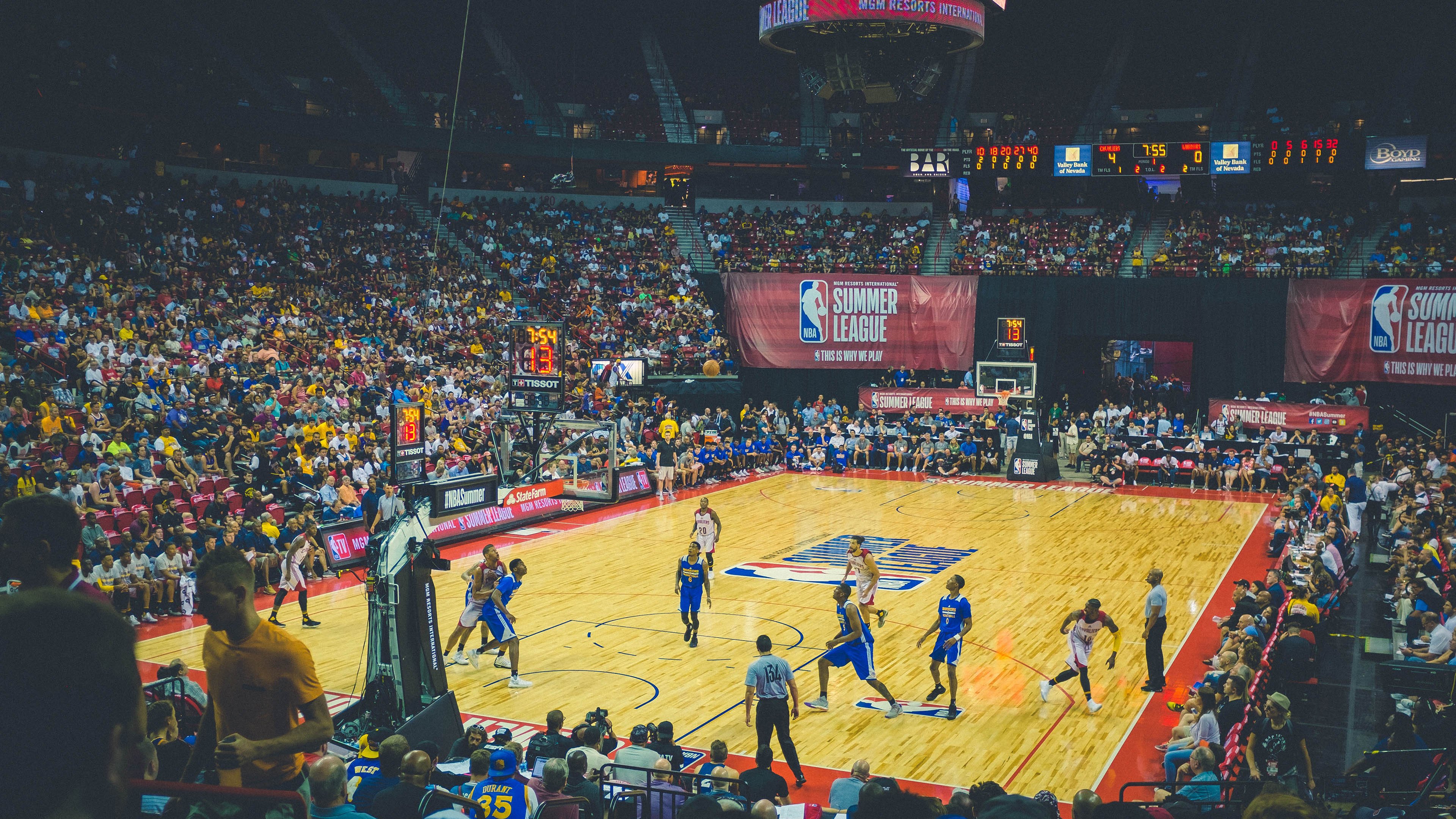 加拿大队未来发展的挑战与机遇：如何从弱点中寻找突破，加拿大队伍